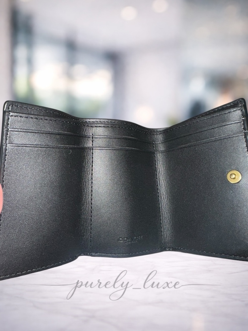 Authentic Coach Pebbled Black Leather wallet- FREE COA - Picture 5 of 7